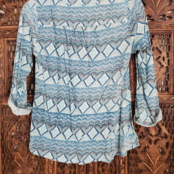 Akemi + Kin Blue Top - Picture 5 of 8